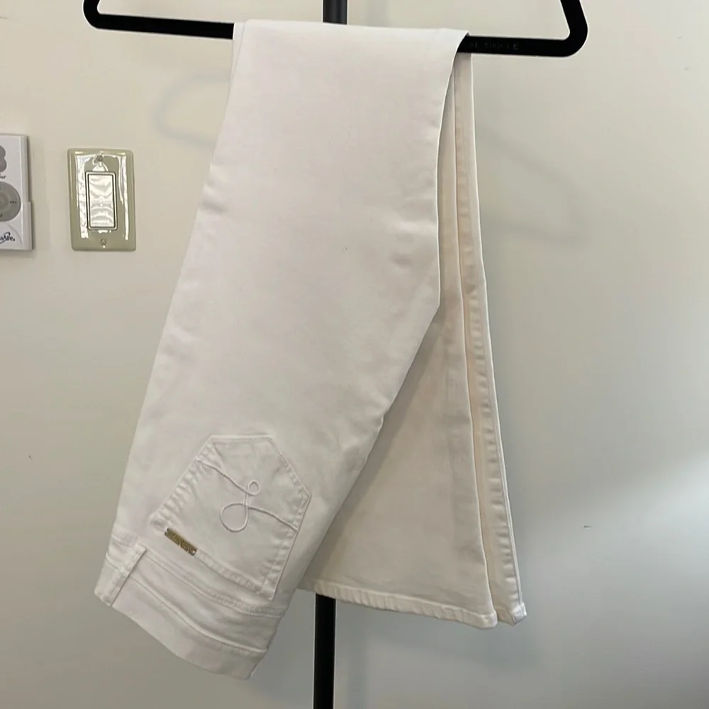 Lilly Pulitzer white flare jeans - Picture 1 of 6